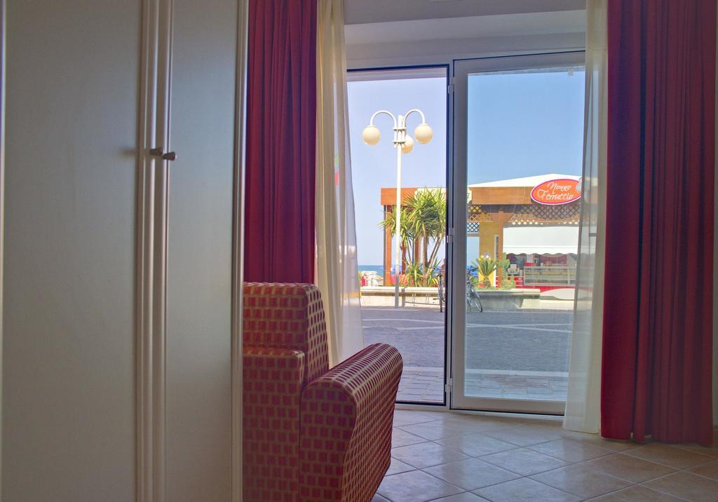 Bianchi Hotel & Residence Porto Recanati Phòng bức ảnh