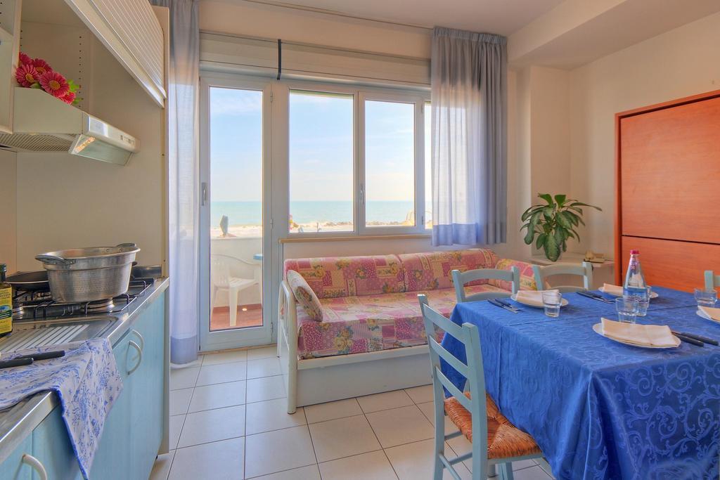 Bianchi Hotel & Residence Porto Recanati Ngoại thất bức ảnh