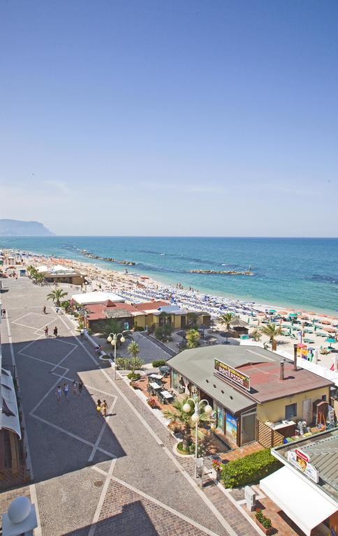 Bianchi Hotel & Residence Porto Recanati Phòng bức ảnh